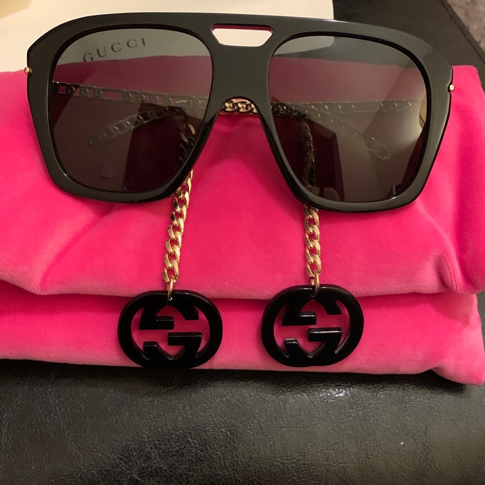BRAND NEW GUCCI SUNGLASSES WITH ALL TAGS!!!